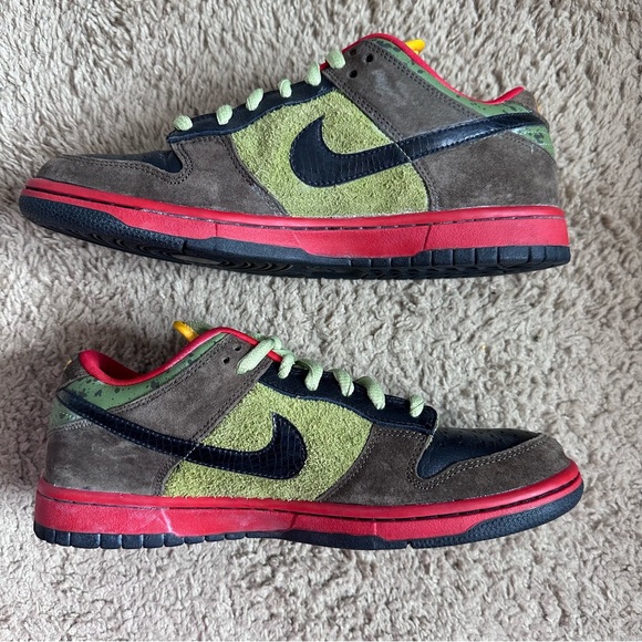 Nike SB Asparagus Dunk Low 2009 - Picture 4 of 12